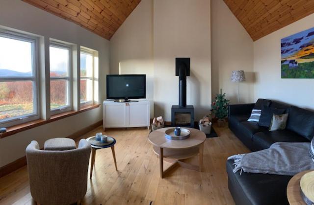 Head In The Skye - Healabhal Cottage Ose Ngoại thất bức ảnh